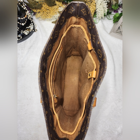 Authentic Louis Vuitton Monogram Vavin GM Tote with Dust Bag - Picture 8 of 17